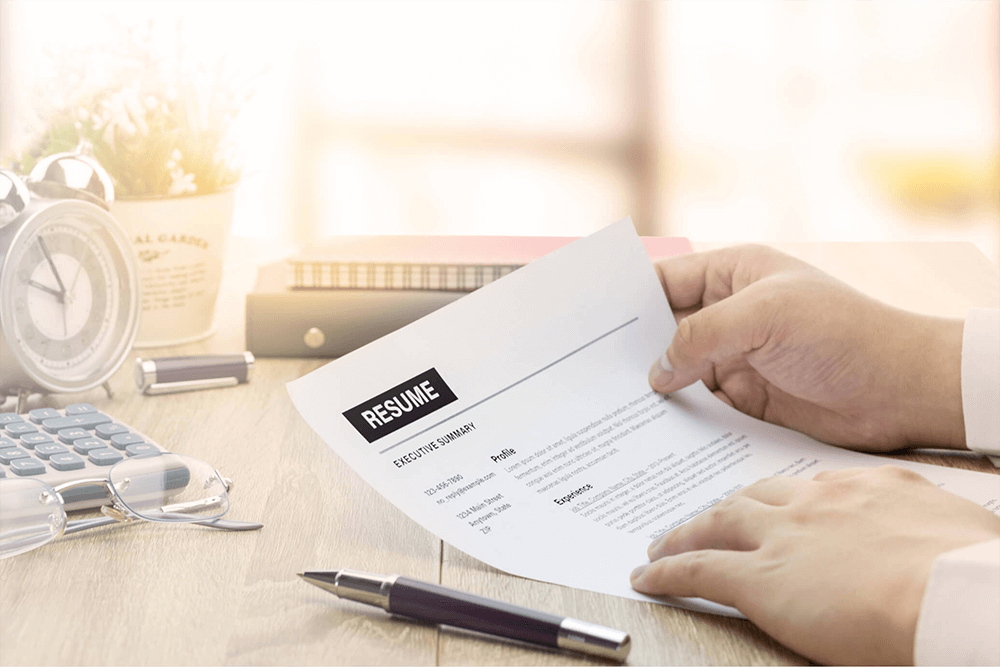 6 Things UAE Recruiters Look For In A Resume